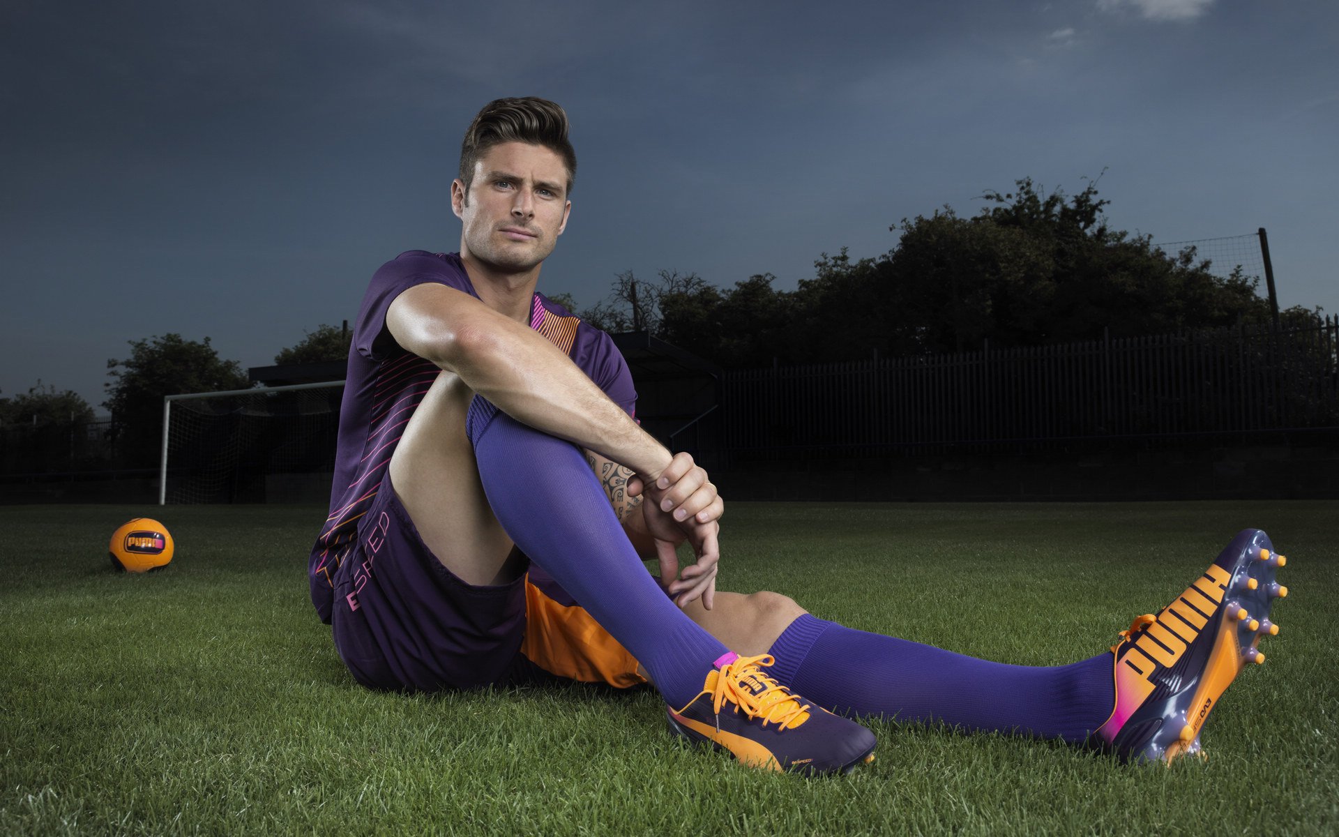 开云体育APP下载-锡安德甲封神夜，尼克斯暗渡开拓者，当篮球世界被重新定义